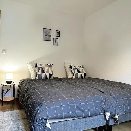 Easy Access With Spacious Private Parking & Near Scenic Bike Routes